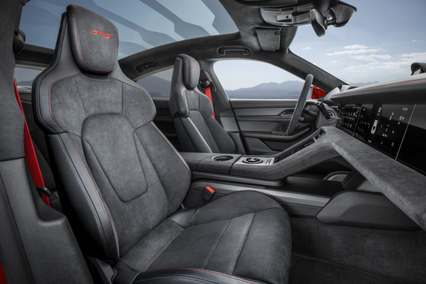 les nouveaux modèles électriques de Porsche : intérieur