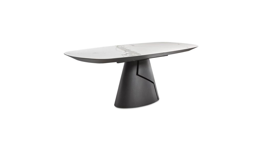 Table design avec un plateau ovale, dont le papier est composé d'une feuille de métal roulé, de la collection Chromaa, vendu sur le site Maison XXL