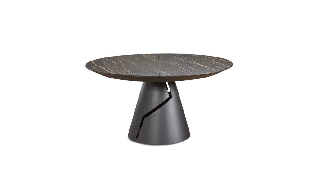 Table design avec un plateau ronde, dont le papier est composé d'une feuille de métal roulé, de la collection Chromaa, vendu sur le site Maison XXL