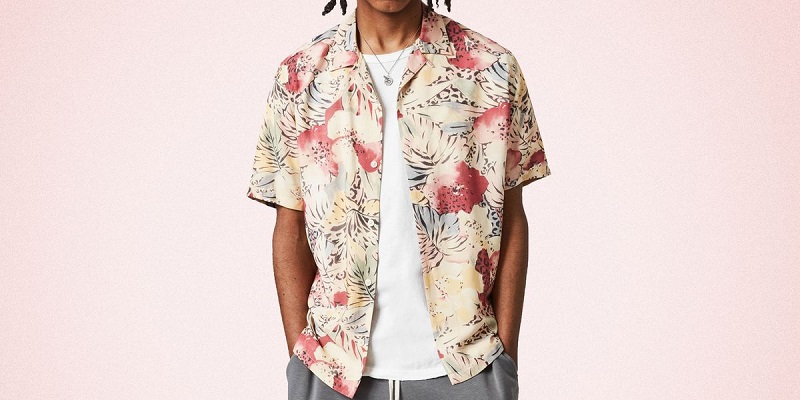 Hawaiian pattern men's shirt