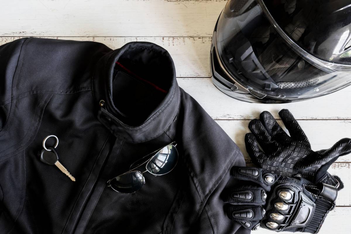 roulez protege toutes saisons avec un blouson moto certifie aa